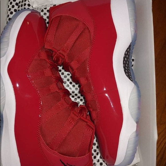 Air Jordan xi 11 win like 96 gym red - Picture 2 of 4